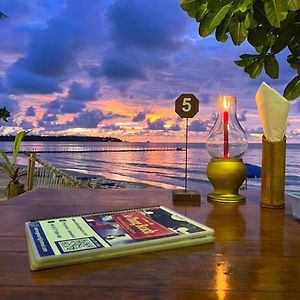 Ao Thong beach Bungalows
